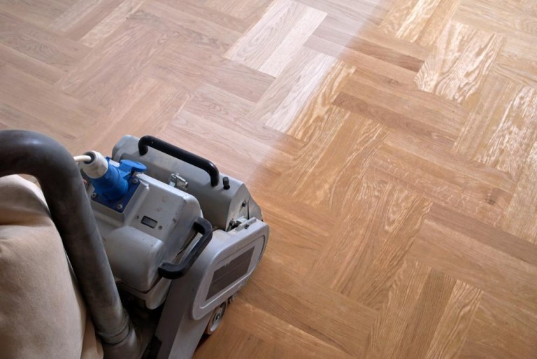 Rénovation de parquet à Chalezeule : ponçage et vitrification professionnels